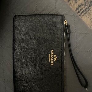 Coach  change clutch